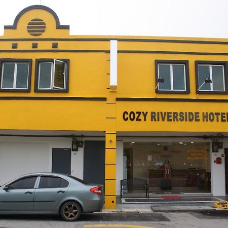 Cozy Riverside Hotel Malacca Exterior photo