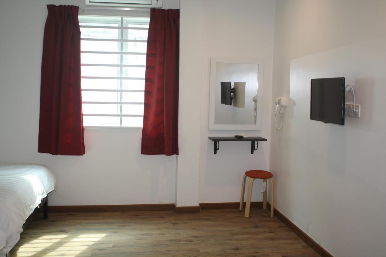 Cozy Riverside Hotel Malacca Exterior photo