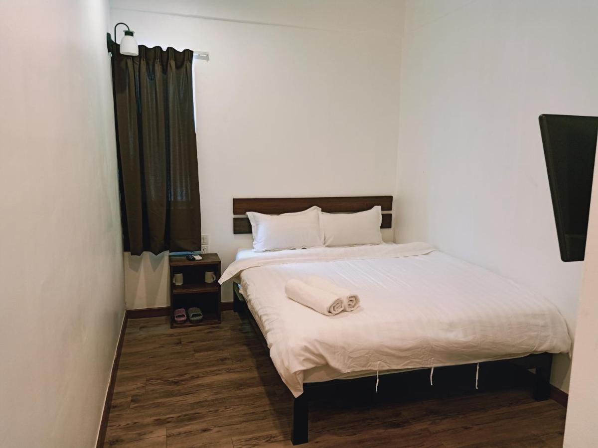 Cozy Riverside Hotel Malacca Exterior photo